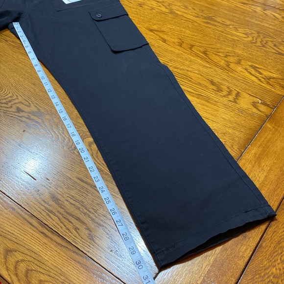 NWT Pistola Cassie High Rise Cargo Pants Size 28 Black Cotton Straight Leg - Picture 6 of 15